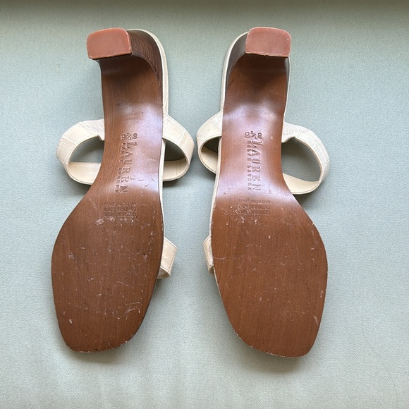 Cream snakeskin style kitten heel - Picture 3 of 3